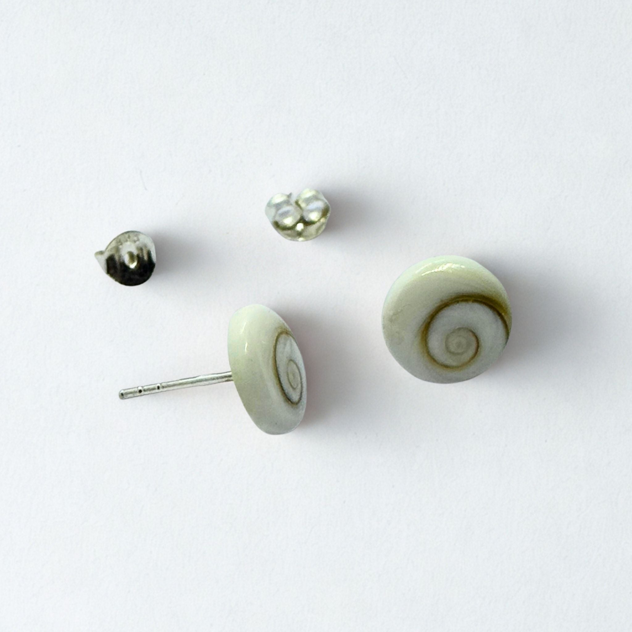 Boucles d'oreilles puces - Œil de Sainte Lucie Argent 925 - Rond 10 mm