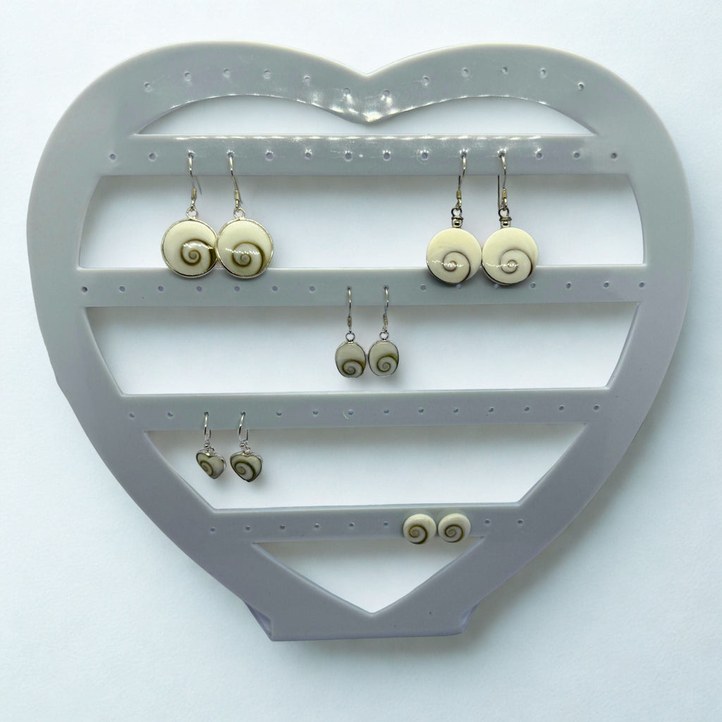 Présentoir forme coeur - Acrylique blanc - Boucles d'oreilles Précieuse Lucie