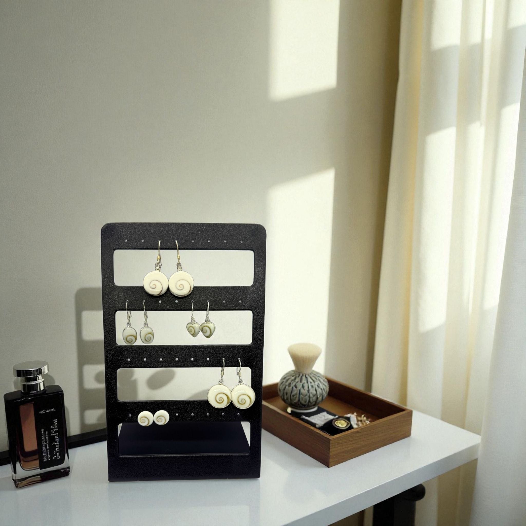 Présentoir forme rectangle - Acrylique noir - Boucles d'oreilles Précieuse Lucie