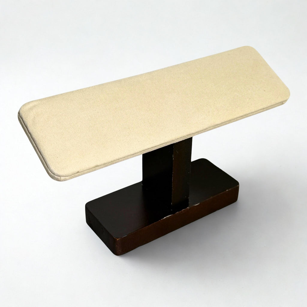 Présentoir Jonc simple - Bois suédine beige - Bracelets/montres