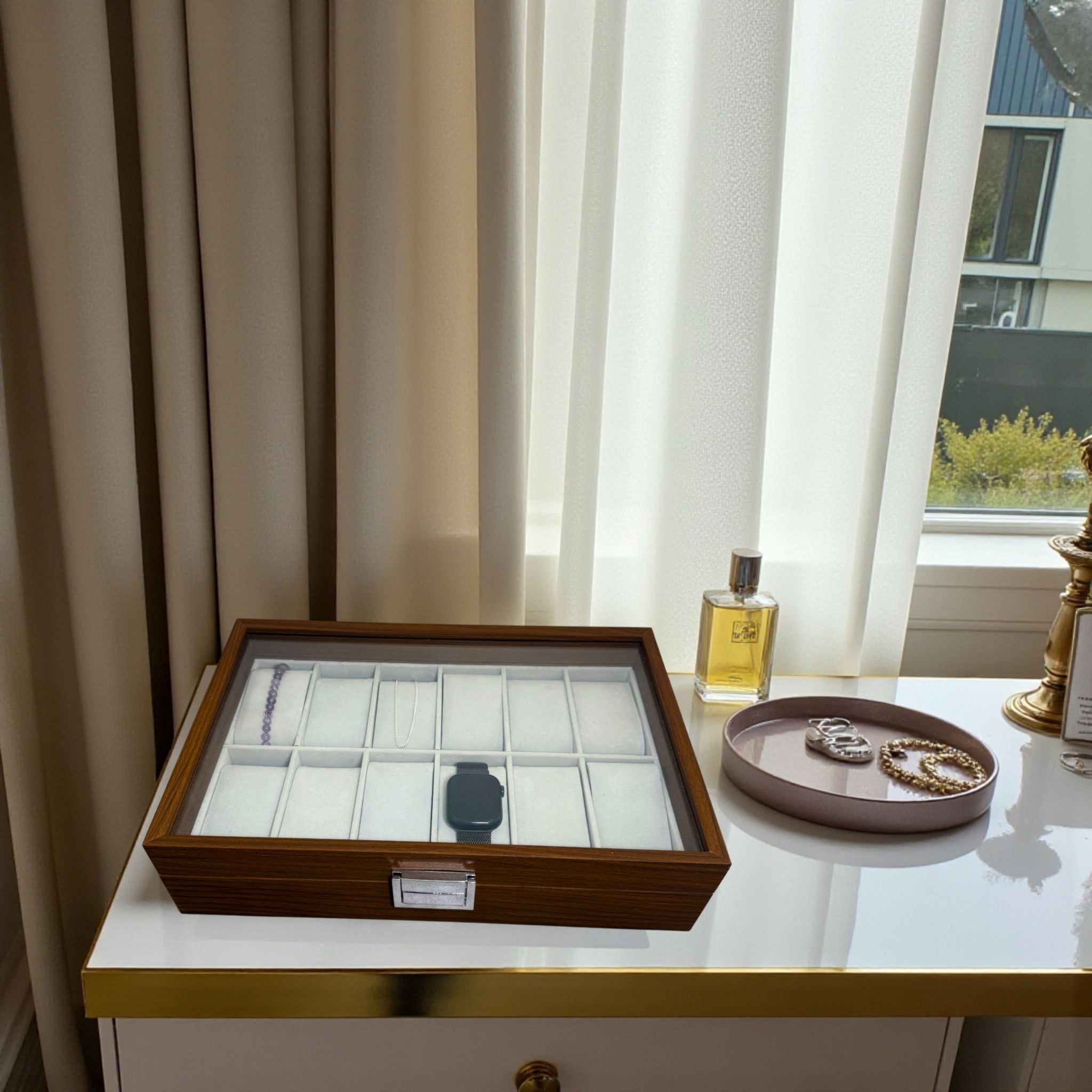 Présentoir Boîte vitrée - 12 emplacements - Bracelets/montres Précieuse Lucie