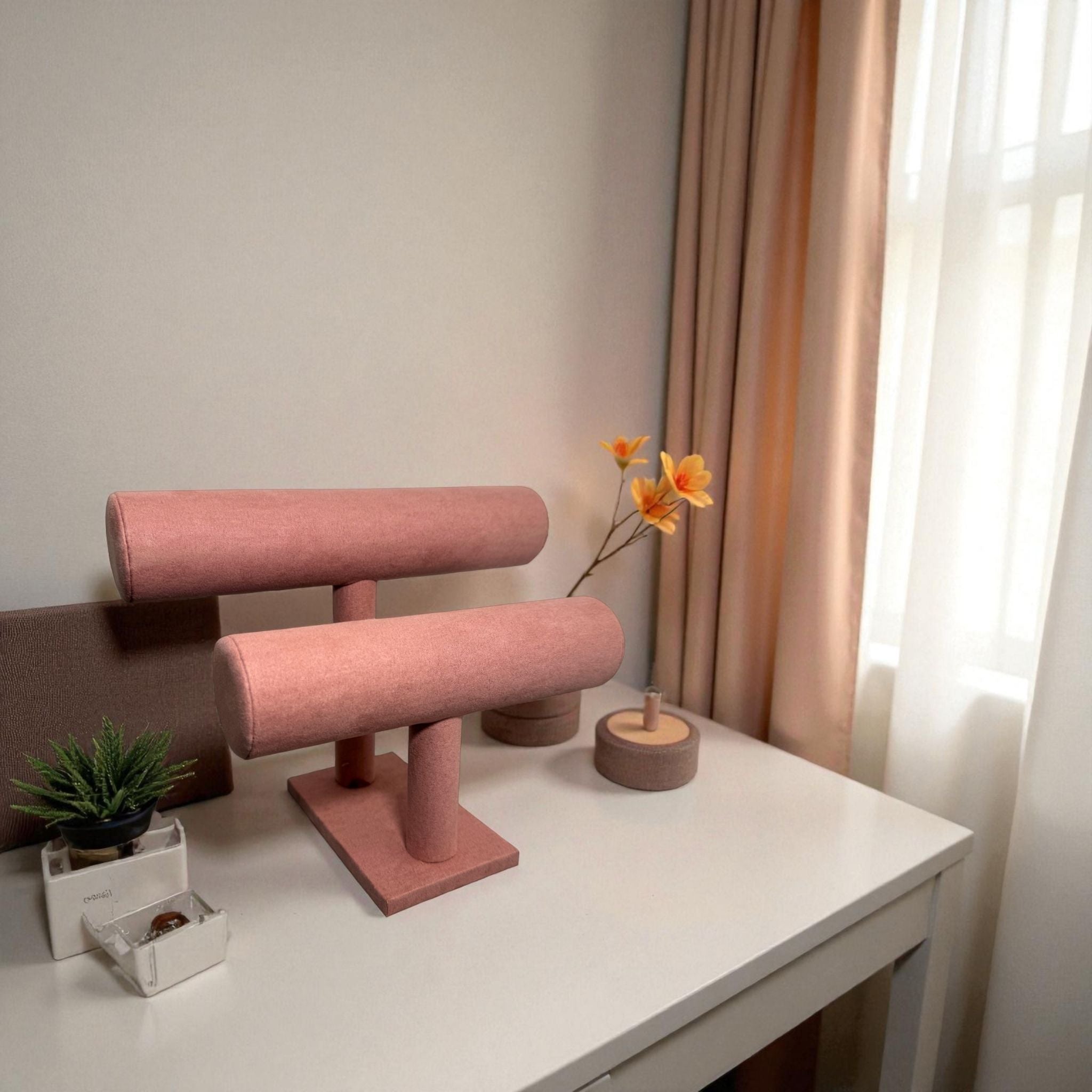 Présentoir Jonc double - Suédine rose - Bracelets/montres Précieuse Lucie