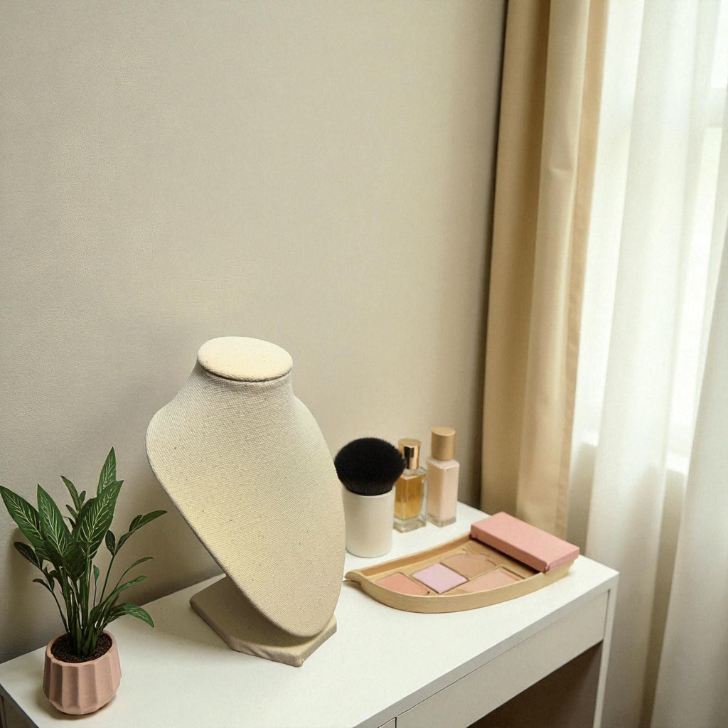Présentoir Buste mini - Coton Beige - Colliers/chaînes Précieuse Lucie