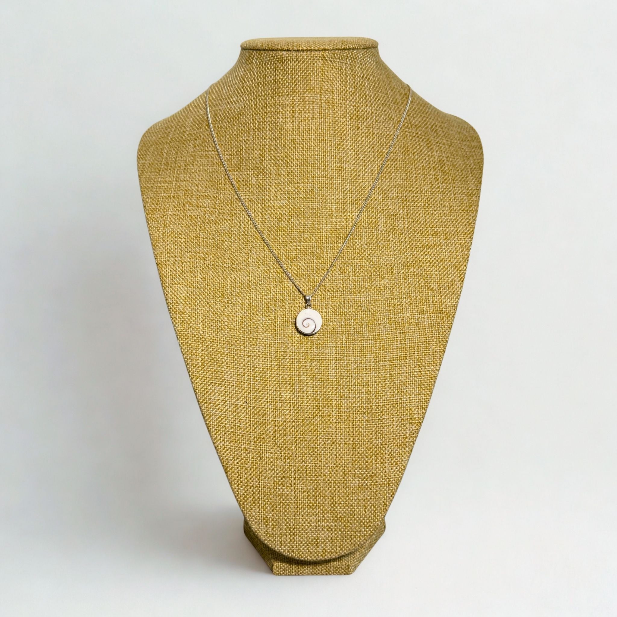 Présentoir Buste grand - Toile de jute beige - Colliers/chaînes Précieuse Lucie