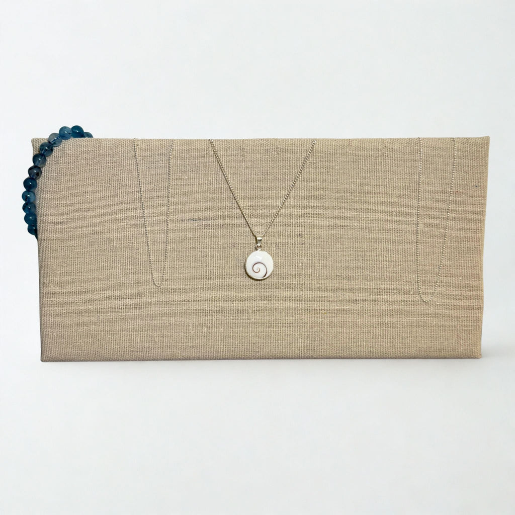 Présentoir Bijoux en L - Coton beige - Colliers/chaînes Précieuse Lucie