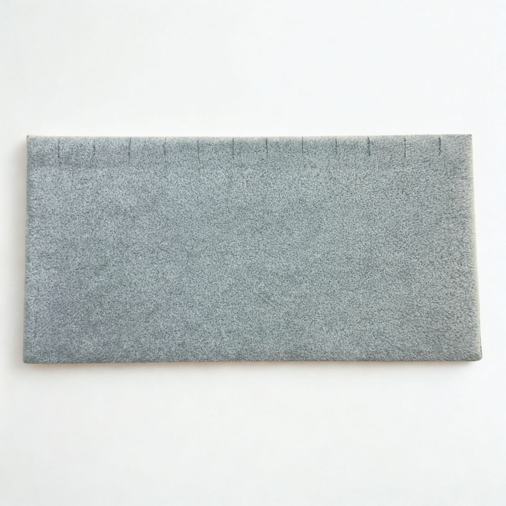 Présentoir Bijoux en L - Velours gris - Colliers/chaînes Précieuse Lucie