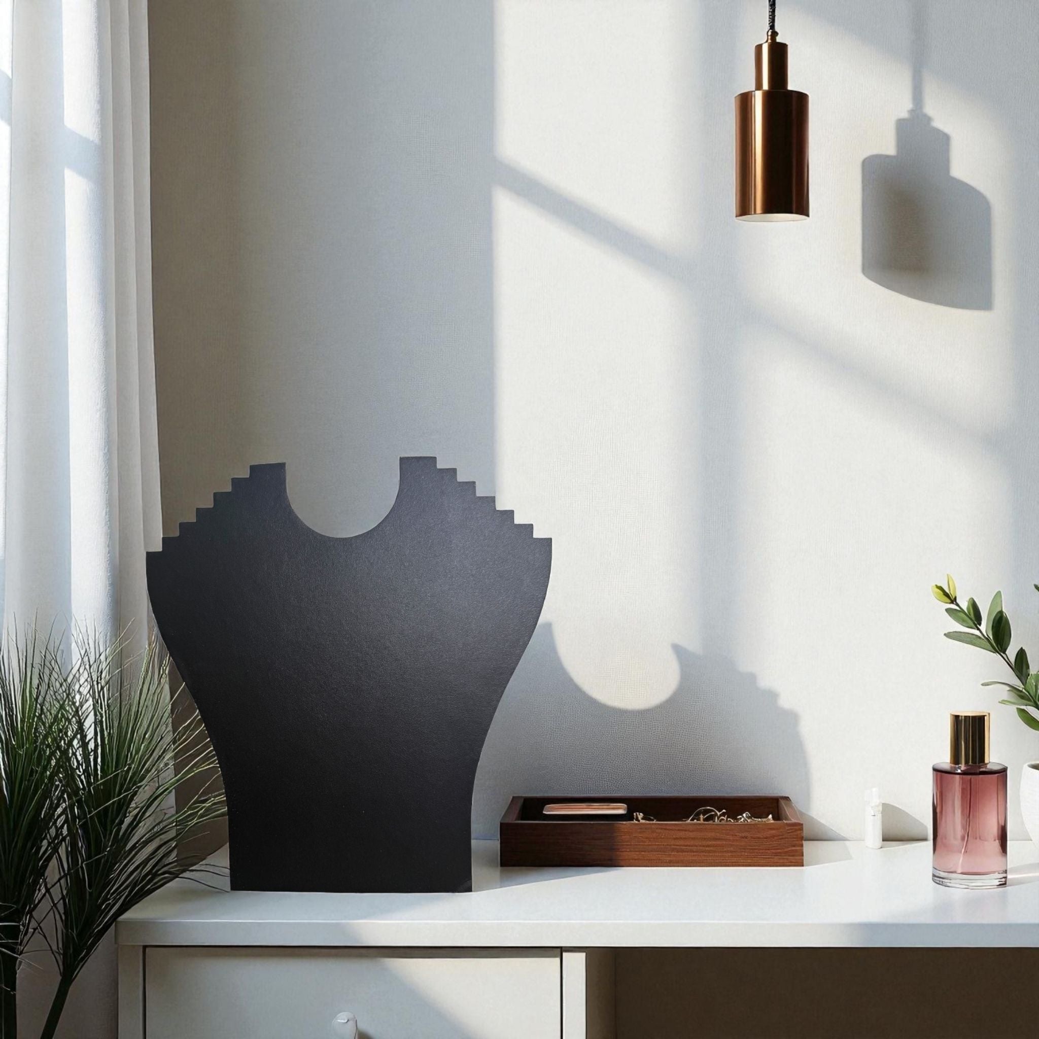 Présentoir Buste plat moyen - Simili cuir noir - Colliers/chaînes Précieuse Lucie