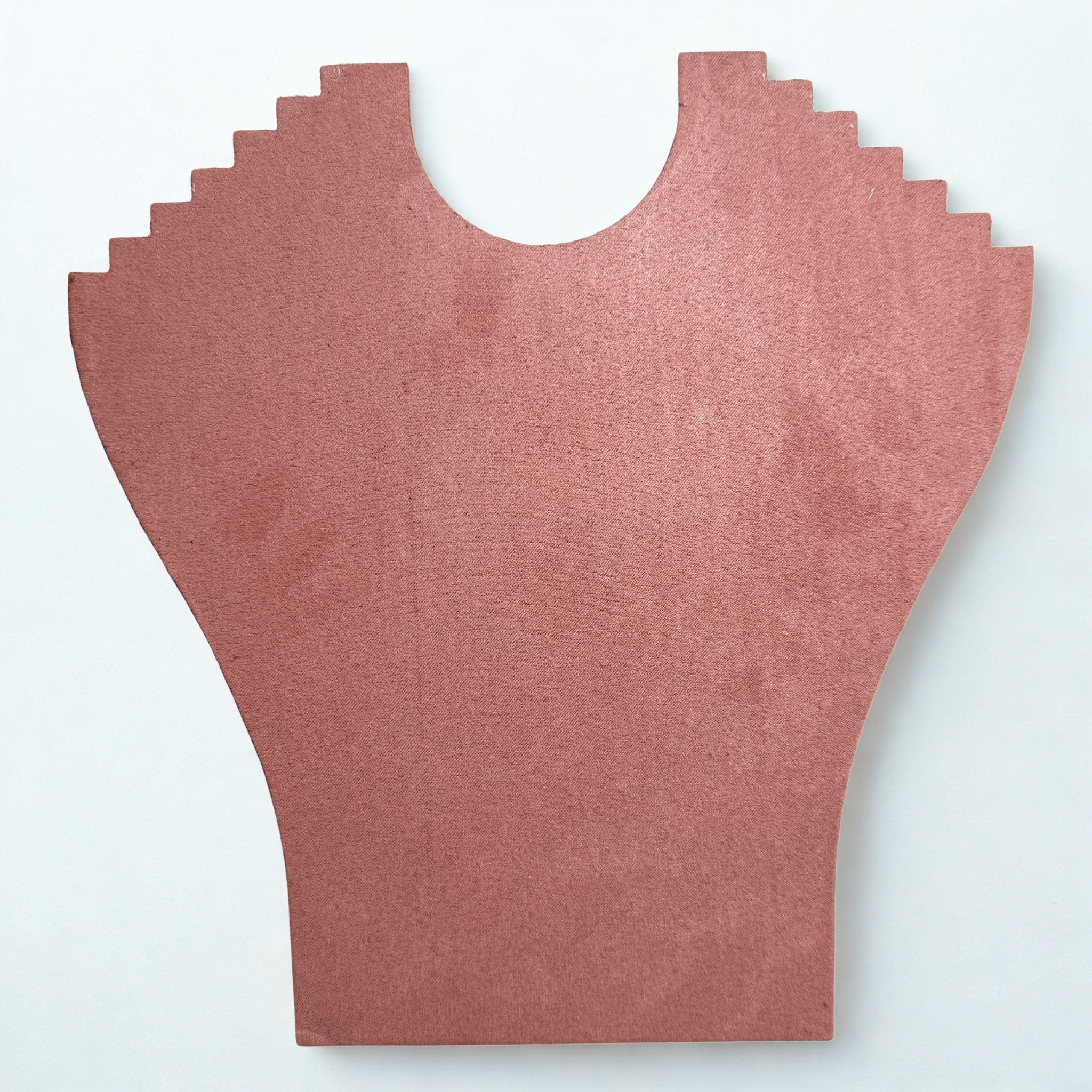Présentoir Buste plat moyen - Suédine rose - Colliers/chaînes Précieuse Lucie