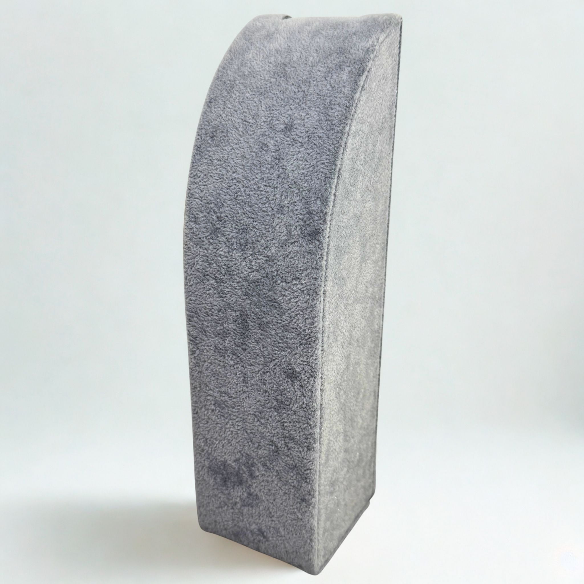 Présentoir Buste rectangle grand - Velours gris - Colliers/chaînes Précieuse Lucie